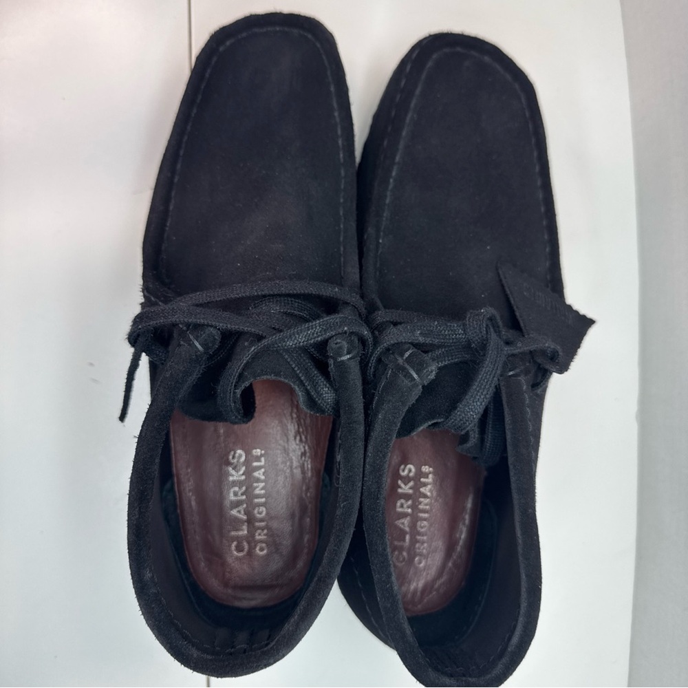 Clarks Women's Black Wallabees Chukka Boots (Mint Condition) - Picture 5 of 8